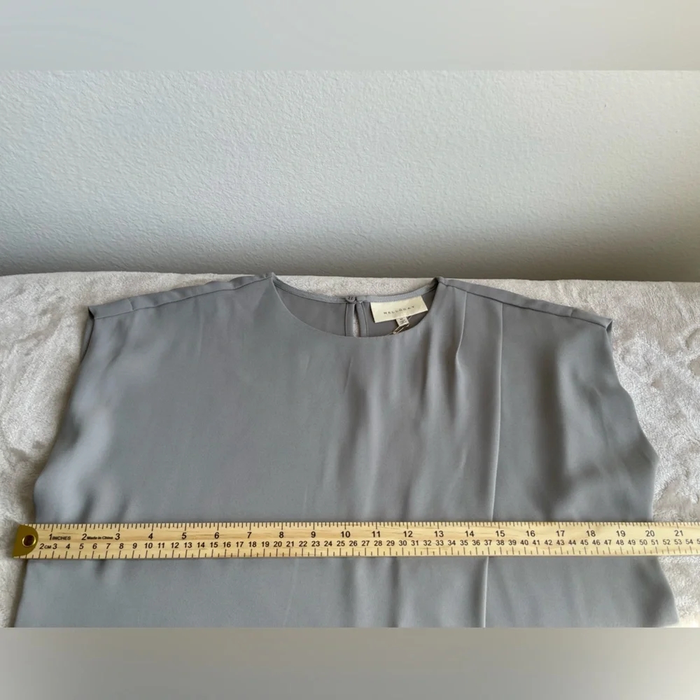 MELLODAY Women's Light Grey Cap Sleeve Blouse Size‎ M